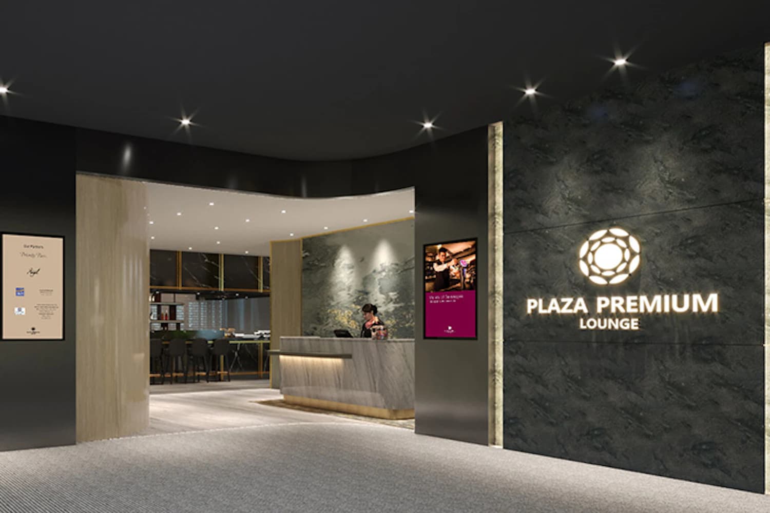 Eingang zur Plaza Premium Lounge mit beleuchtetem Logo und Empfangstresen.